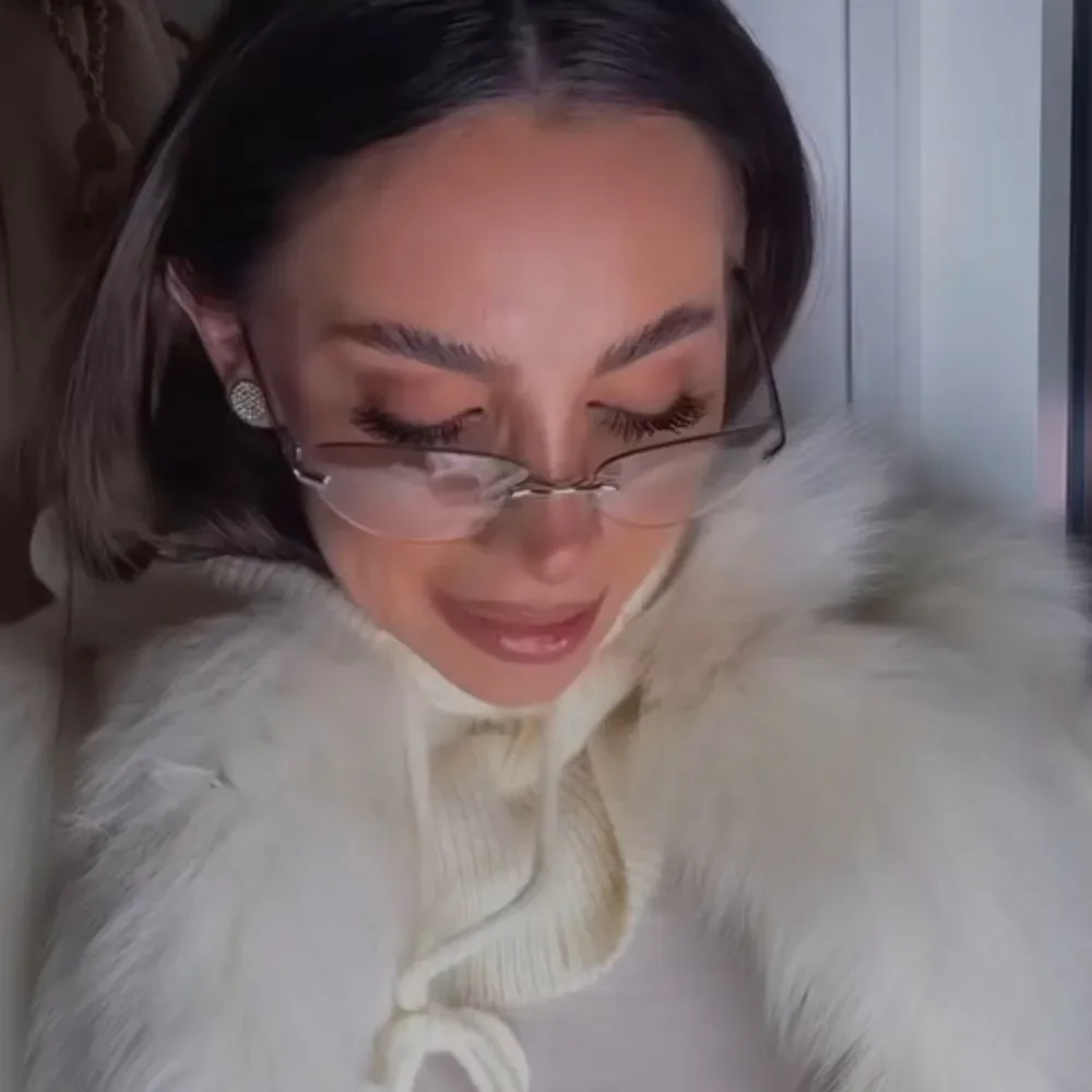 Clear glasses